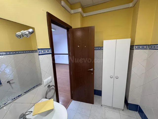 OFICINA EN ALQUILER EN PLENO CENTRO DE SEVILLA – CALLE IMAGE - foto 4