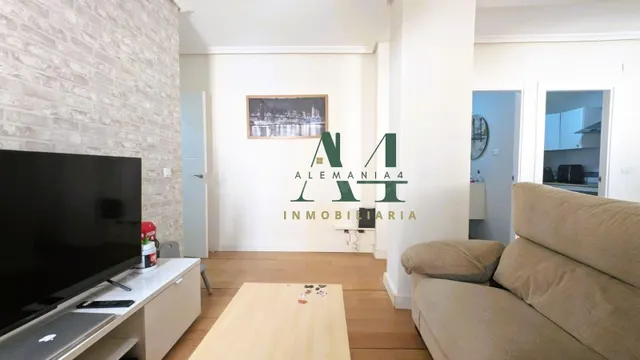 Apartamento reformado en Moret — 2