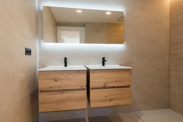 Apartamento totalmente reformado a estrenar frente a la Plaza del Teatro de Torrevieja — 26