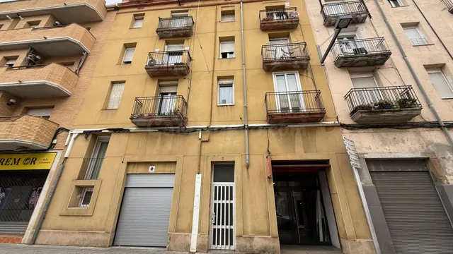 Piso 3 plantas en Igualada: inversión con potencial