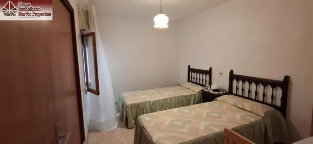 Amplio Piso en el Corazón de Villajoyosa con Múltiples Posibilidades — 9