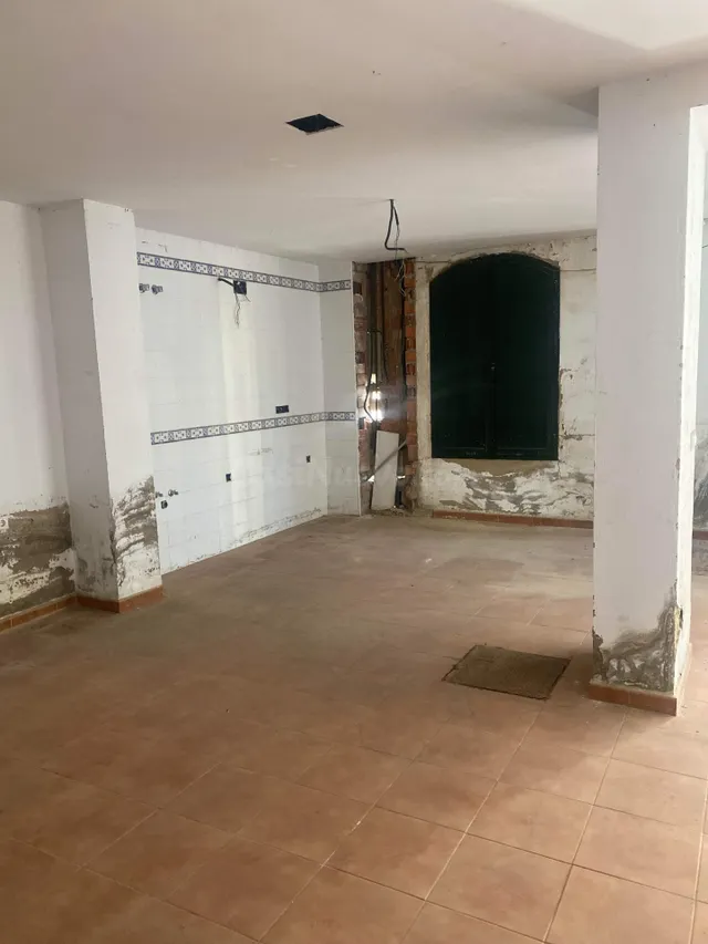 Casa de 4 plantas con patio, terraza y azotea en Coria del R - foto 2