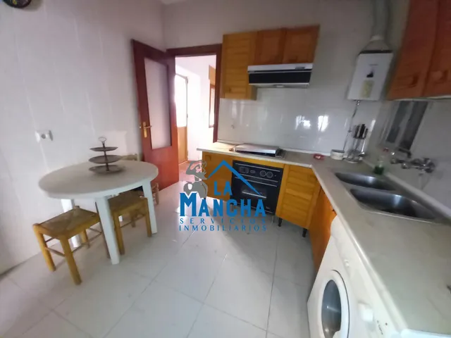 *53.000€* inmobiliaria la mancha vende casa con patio en Barrax ( Albacete ). — 8