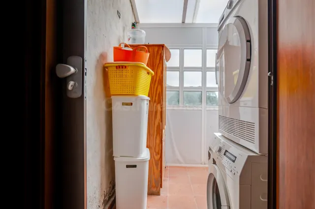 Finca de 20.000 m2 con vivienda principal, apartamento independiente y espacio para toda la familia — 30
