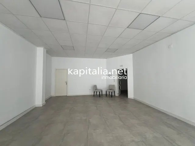 Local a la venta en Ontinyent zona centro — 5