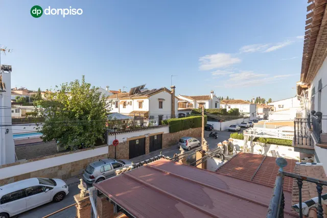 Casa adosada con terraza, vistas a Granada y Sierra Nevada, garaje y sótano — 38