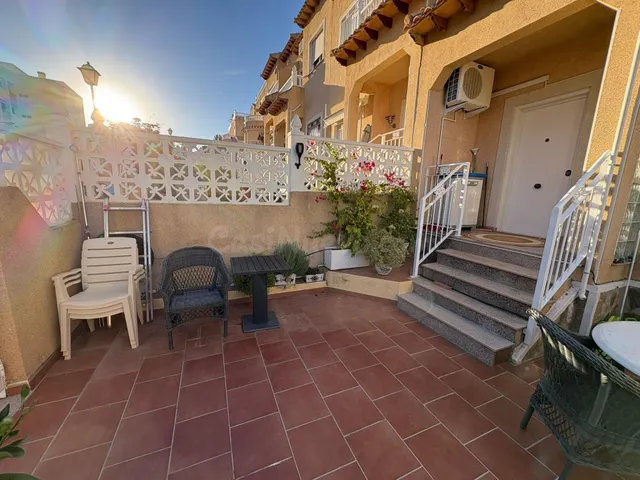 ADOSADO DE 2 habitaciones CON SOLARIUM PRIVADO EN ORIHUELA C - foto 4