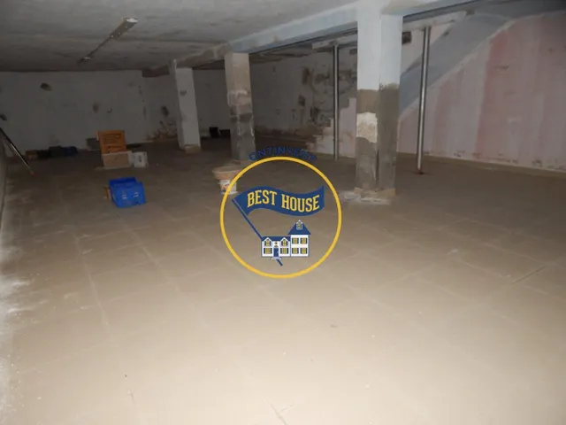 PRIMER PISO SIN ASCENSOR Y LOCAL PLANTA BAJA A LA VENTA EN AIELO DE MALFERIT — 40