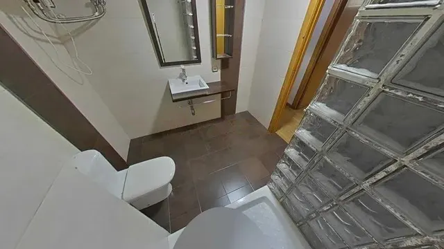 Venta de Estudio en Calle Baró de Sant Lluís — 15