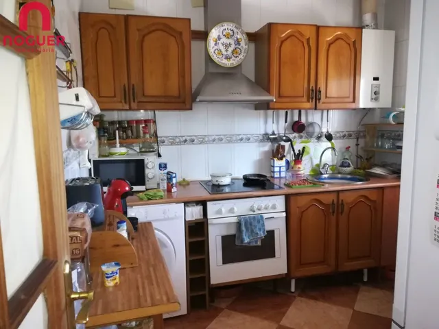 CASA EN HIGUERON — 4