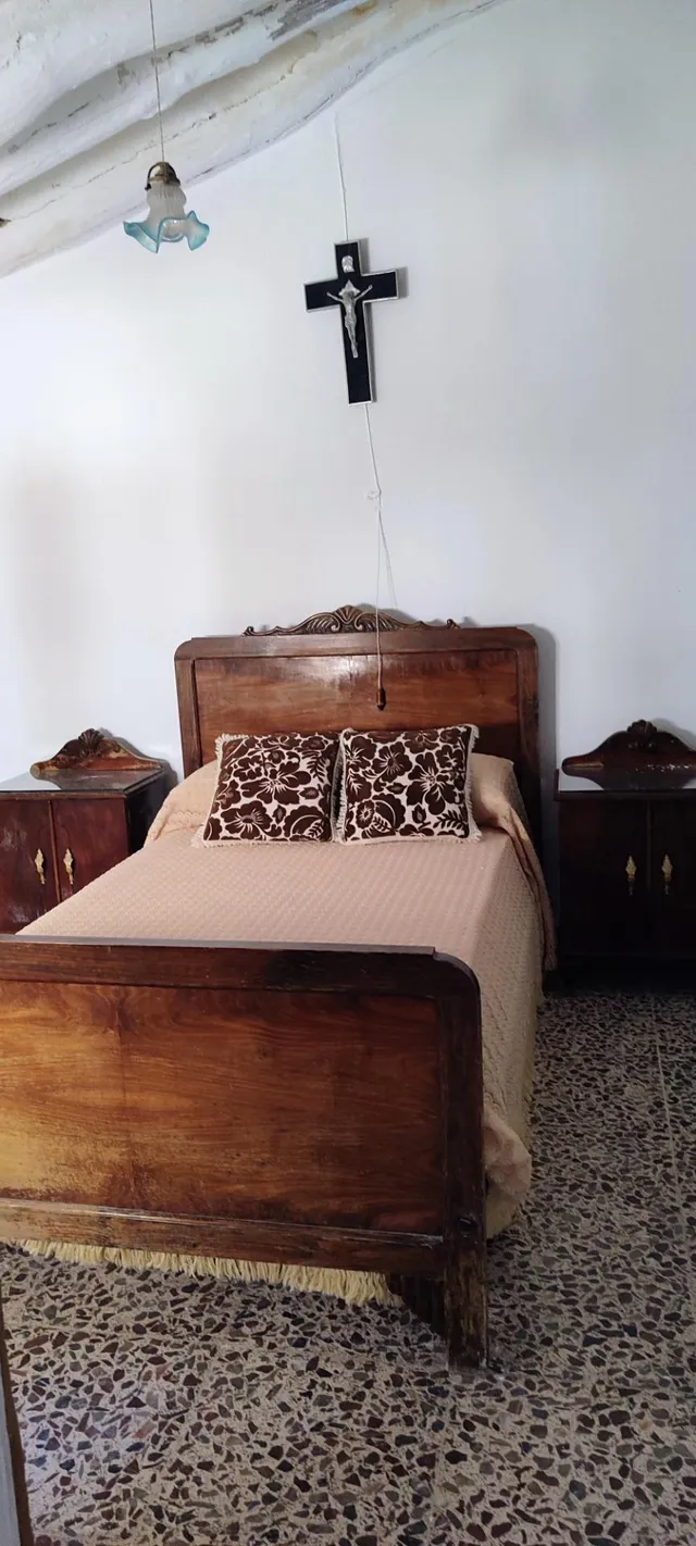 VENTA DE CASA EN PURCHENA  ( ALMERÍA ) CON GRAN ESTILO E HISTORIA DE 4 habitaciones. — 16