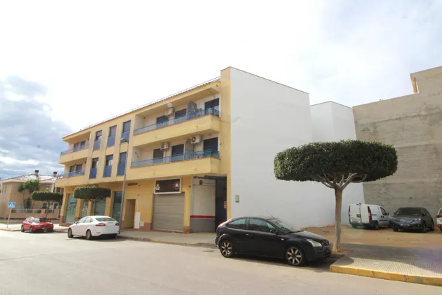 Plaza de parking de entidad bancaria en Torreblanca — 2