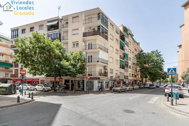 Piso en Zaidín — 21