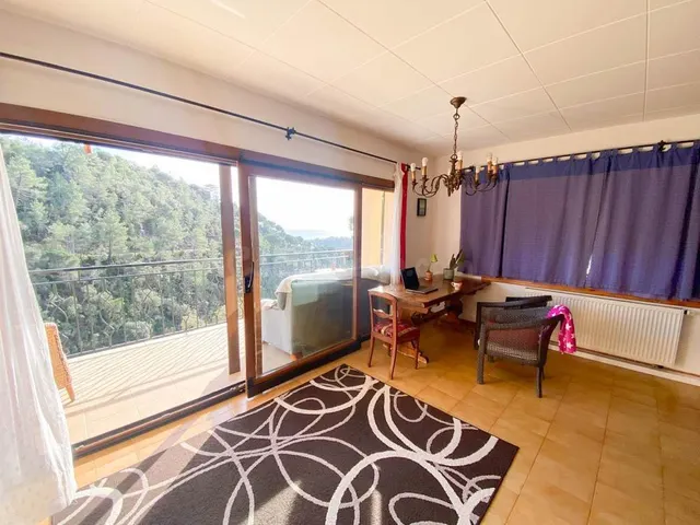 Preciosa casa con piscina privada y vistas al mar en La Rivi - foto 4