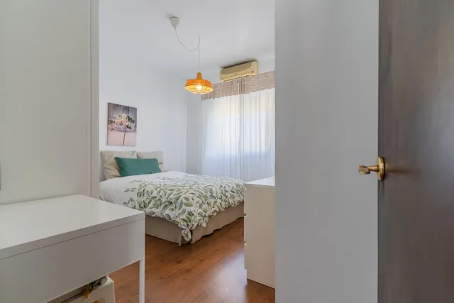CASA CON AMPLIO JARDÍN EN CANTARRANAS — 44