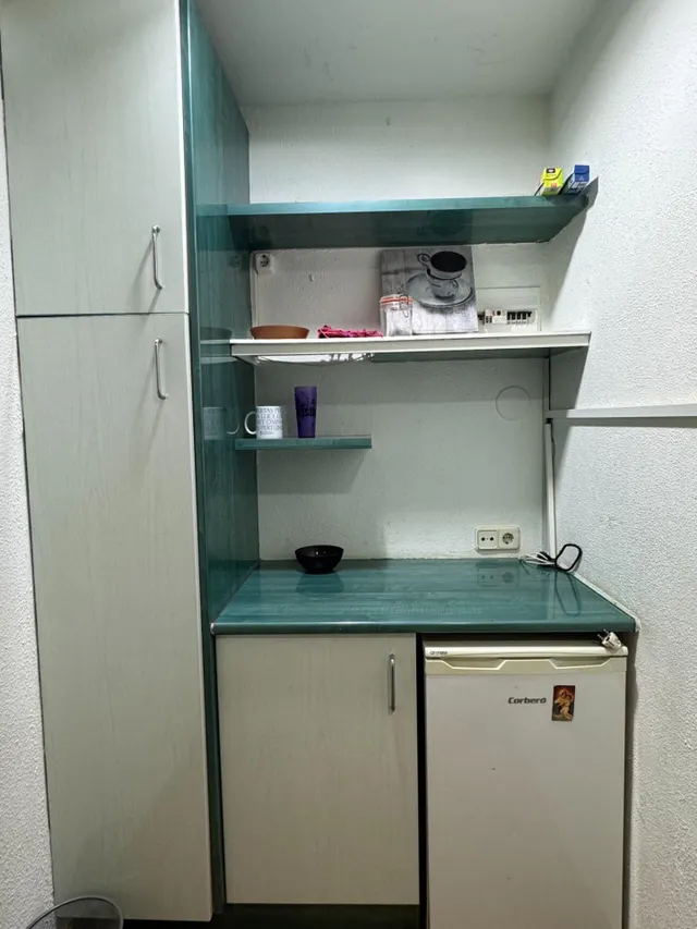 ESTUDIO TOTALMENTE AMUEBLADO Y EQUIPADO — 12