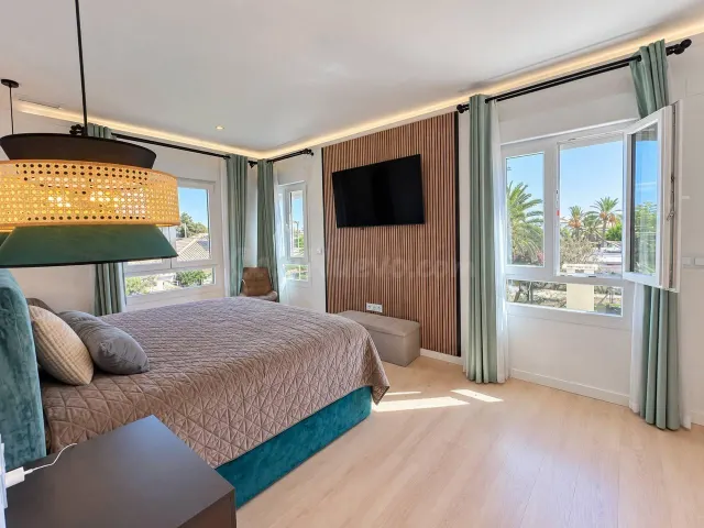 Exclusiva villa de lujo en san juan: dos casas independientes y oasis privado — 4
