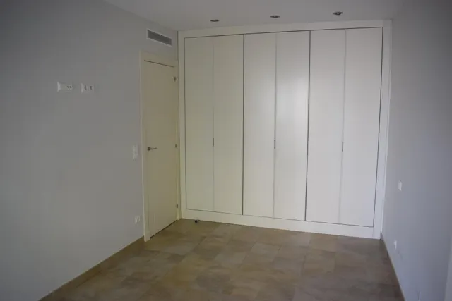 VENTA VIVIENDA CON INQUILINO NO SE PUEDE PASAR VISITAS — 22