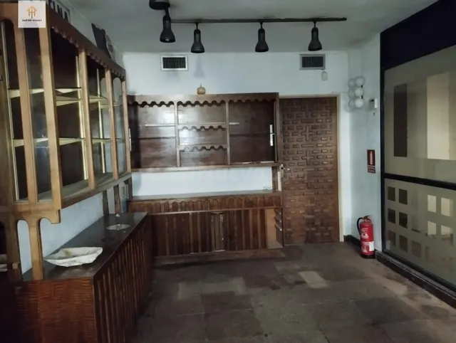 Se VENDE o ALQUILA LOCAL COMERCIAL EN ZONA CENTRO (parte ant - foto 3