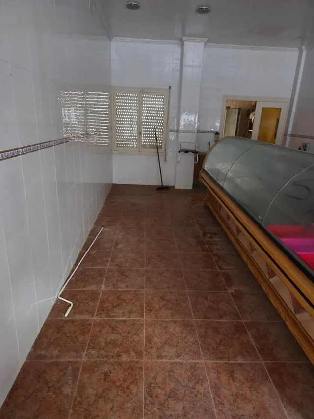 Local comercial 64m² en venta - Playa del cura — 9