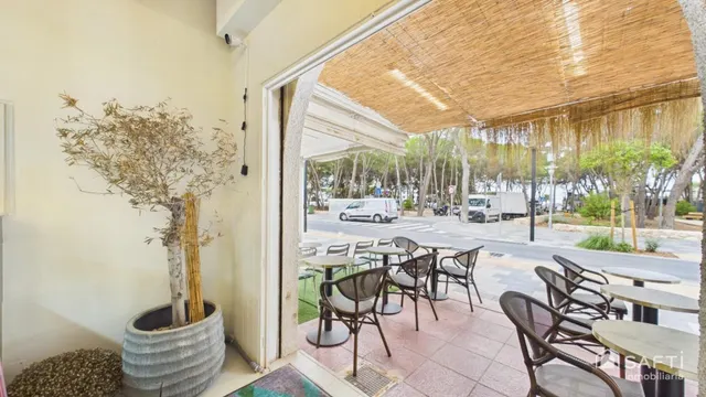 Negocio (TRASPASO) en venta - Peguera — 25