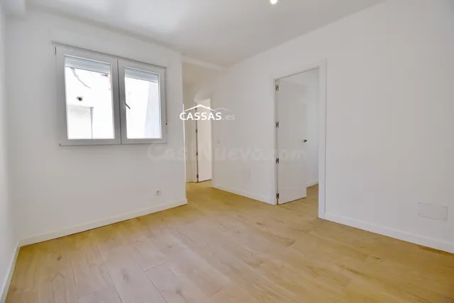 ALCALA DE HENARES - Piso reformado de 3 habitaciones. 4º Pla - foto 4