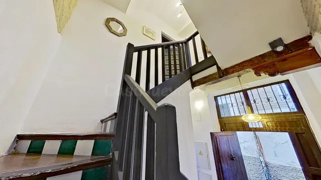 Edificio turístico con cambio de uso a Hostal — 33