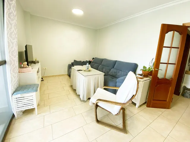 Piso con terraza acristalada y vistas espectaculares en call - foto 2