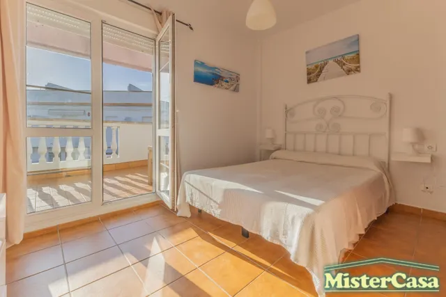 Exclusiva !!casa adosada en esquina con patio privado, piscina y aparcamiento propio en costa ballena, Rota — 32