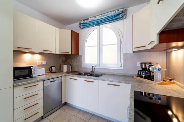 Exclusivo apartamento con amplia terraza y vistas al mar en Loma Verde — 3
