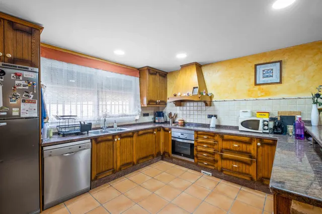 Preciosa finca Chalet con 4 dormitorios y 3.000 m2 de parcela vallada en la Robella — 29