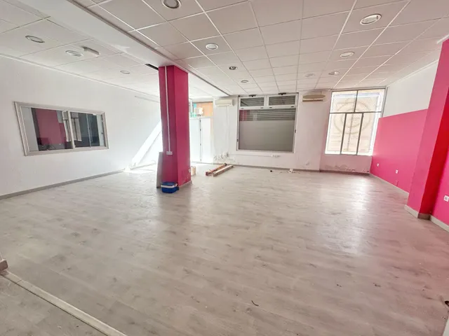LOCAL COMERCIAL ESQUINA EN ELDA, ZONA MURILLO — 10