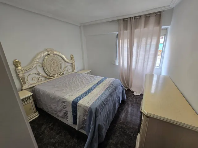 Acogedor piso en venta en Colonia Requena — 9