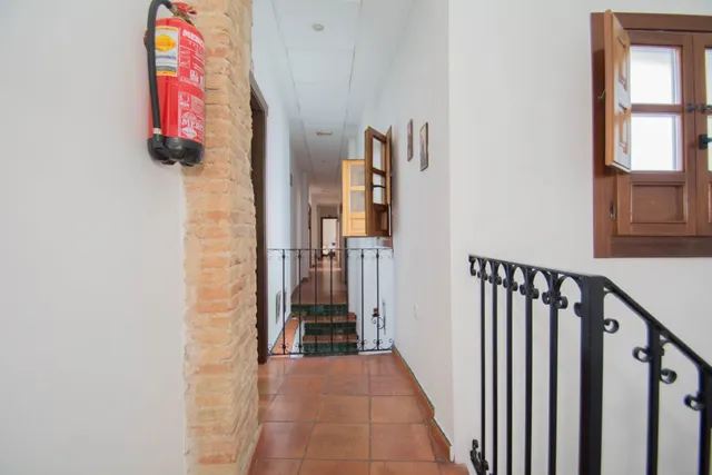 Gran inversión de máxima renta , en pleno corazón de Granada capital, único en la zona como negocio. — 28