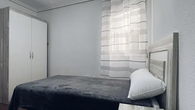 Apartamento con 2 dormitorios, 1 baño, 350 m. de la playa — 7