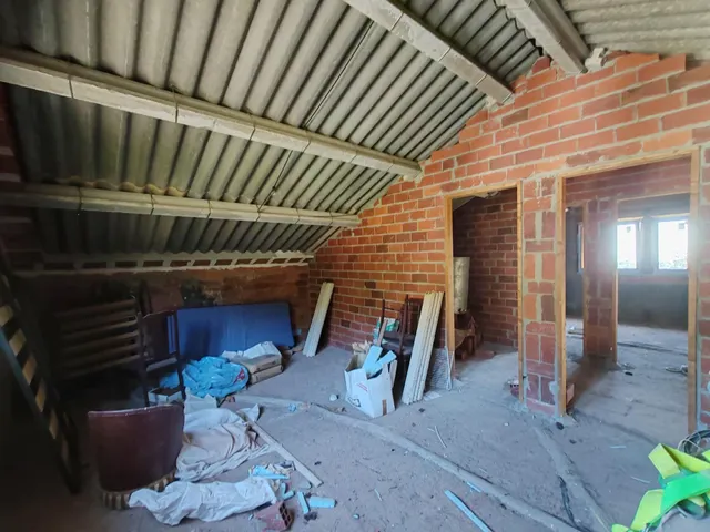 CASA EN VENTA PARA REFORMAR EN LAMPON — 14