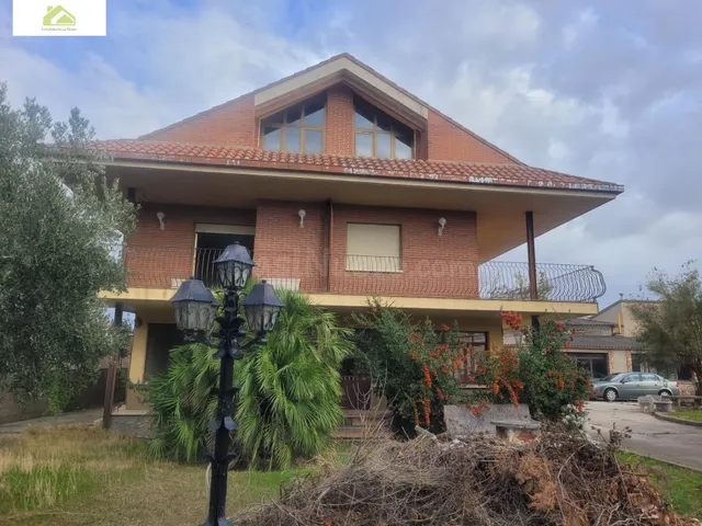 CASA EN VENTA EN MORALES DEL VINO