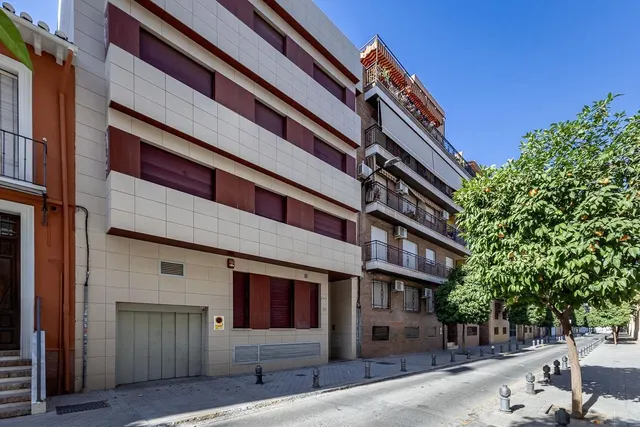 Ático dúplex junto Alhamar con 2 garajes y 2 trasteros — 34