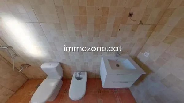 CASA OCUPADA DE 88 M2, 3 habitaciones, 1 BAÑOS, EN C/ CAMPANYA, LLORET DE MAR — 6