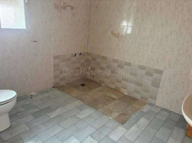 Chalet adosado en venta en Calle Domingo Martinez - foto 2