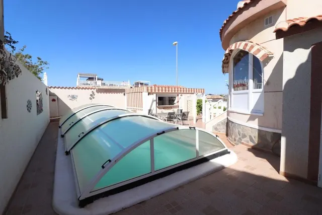 Villa 3 habitaciones 102m² en venta - Pueblo — 28