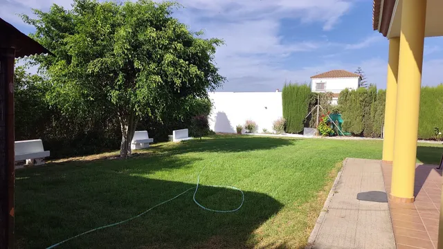 AMPLIA PARCELA RÚSTICA CON CASITA Y ZONA DE HUERTO!! — 9