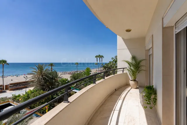 Apartamento 3 habitaciones 160m² en venta - Costa Del Sol - foto 2