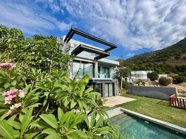 Vendemos una Elegante y Moderna Villa con Impresionantes Vistas al Mar — 24