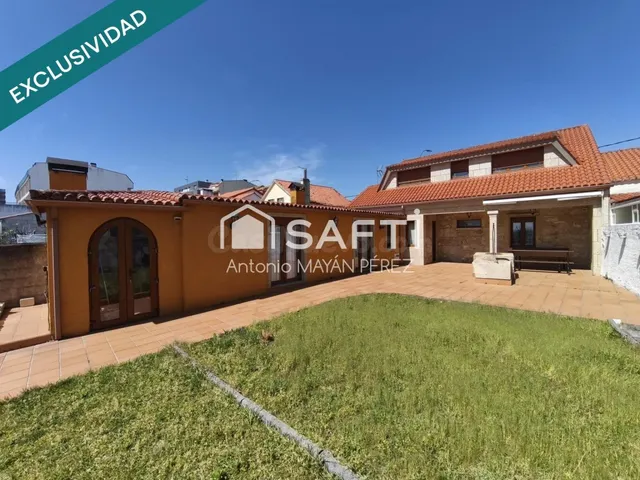 CASA EN VENTA EN PRIMERA LINEA DE PLAYA EN RIBEIRA - foto 2
