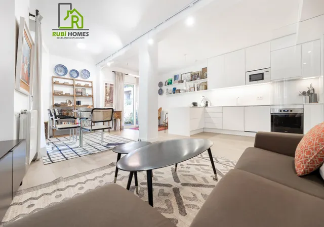 ✨ EXCLUSIVA VIVIENDA REFORMADA EN PLAZA MARIANA PINEDA — 7
