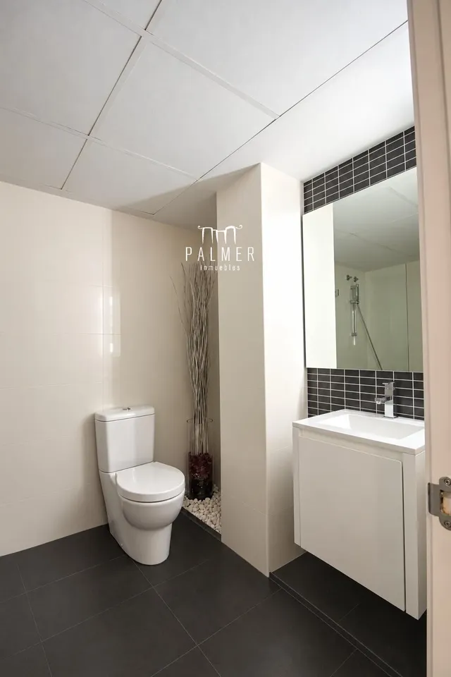 VIVIENDA EXCLUSIVA CON TRASTERO Y DOS PLAZAS DE GARAJE — 12