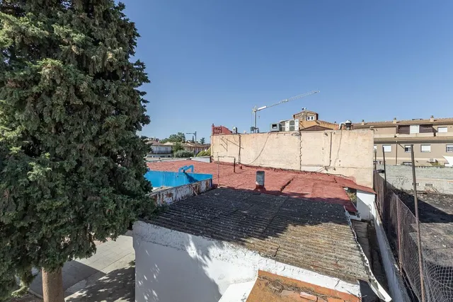 CASA CON NEGOCIO EN ALHENDIN — 27