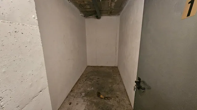 CASA ADOSADA CON GARATGE I TRASTERO EN VILAJUÏGA — 33