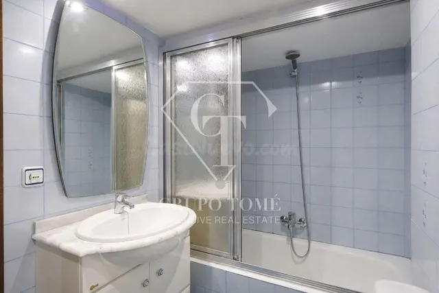 Vivienda acogedora con balcón y vistas despejadas — 24